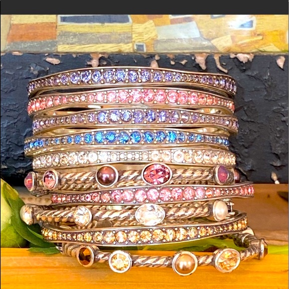 Bookmark my Closet “LIKE”♥️Get notified of sales♥️ - Picture 5 of 16